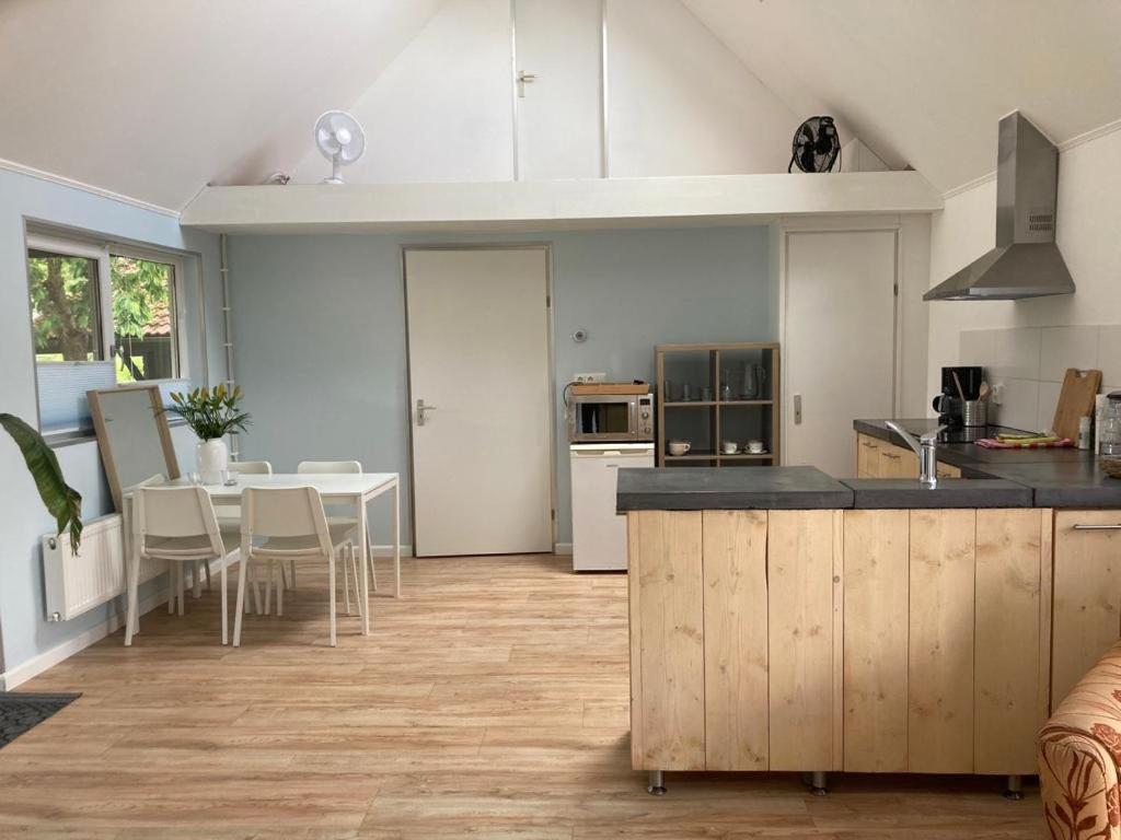 The Bee - Trekkershuts & Apartment Opperdoes Exterior foto