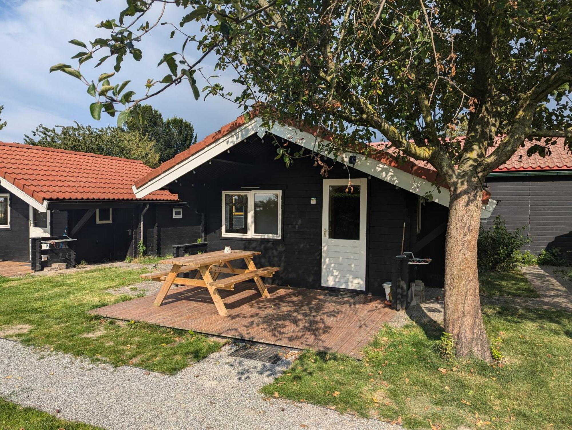 The Bee - Trekkershuts & Apartment Opperdoes Exterior foto